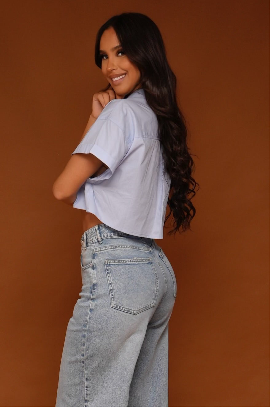 Chemise bleu coupé