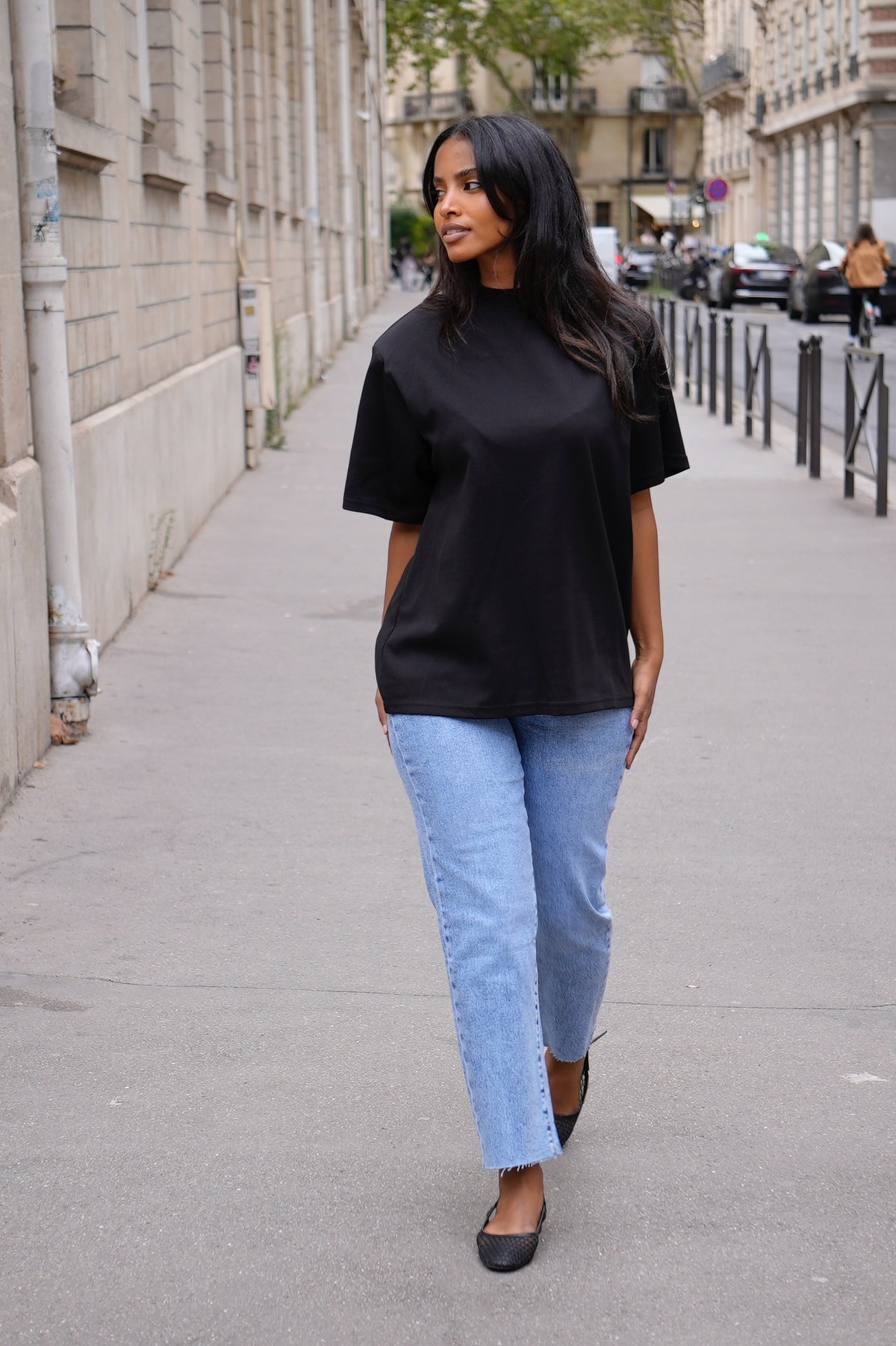 Haut basique à épaulette [Noir]