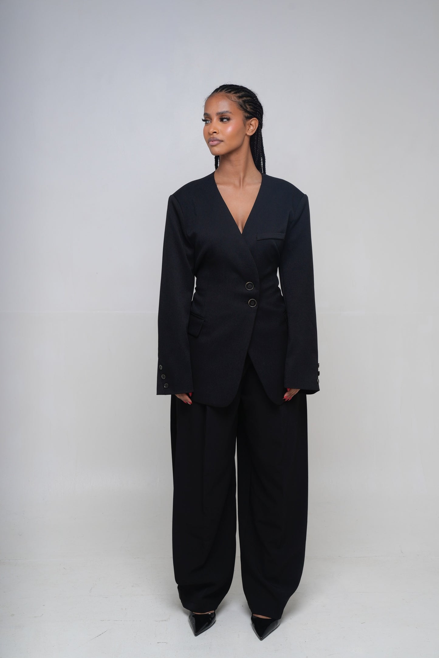 Blazer cintré à bouton [Noir]
