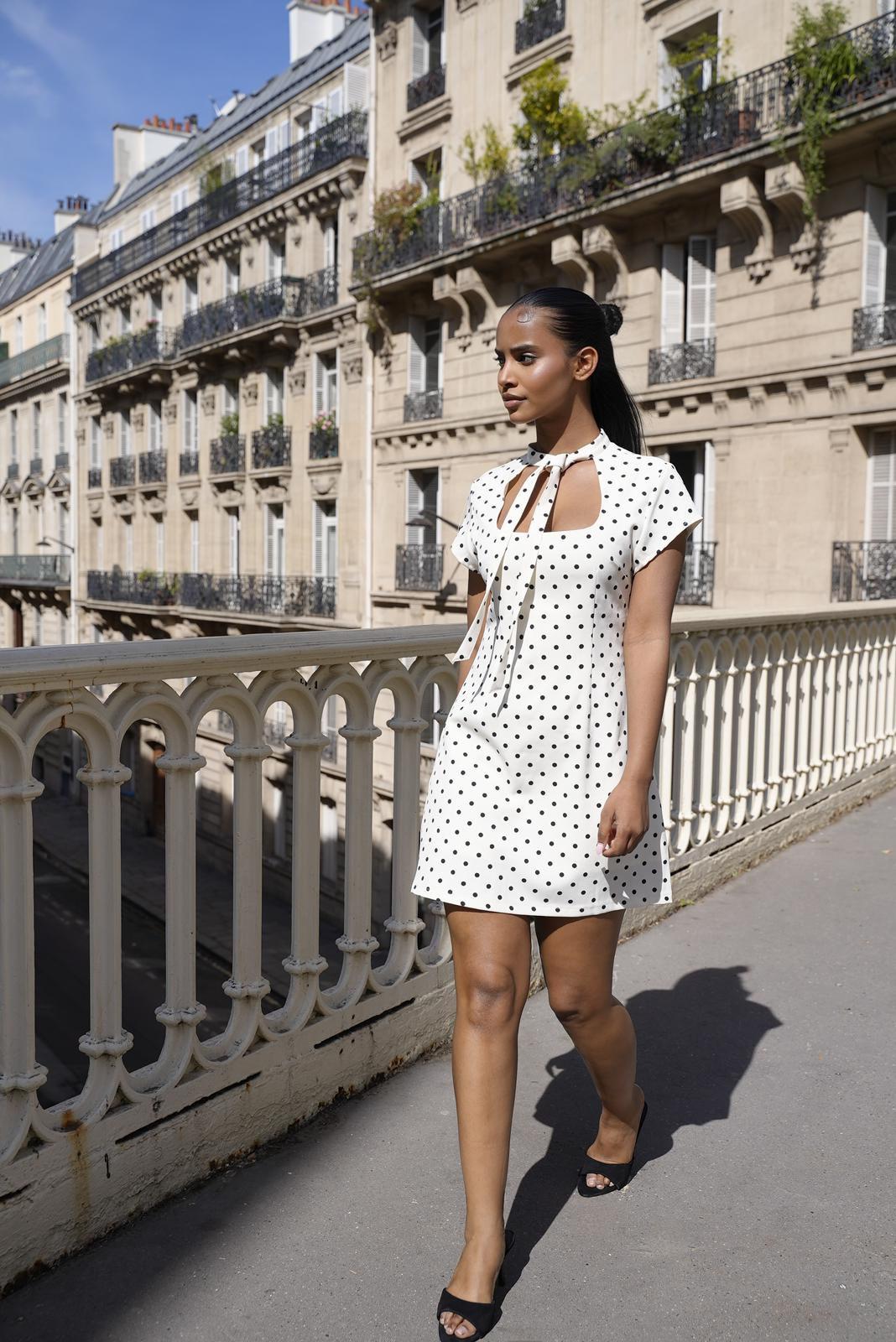 Robe courte à pois