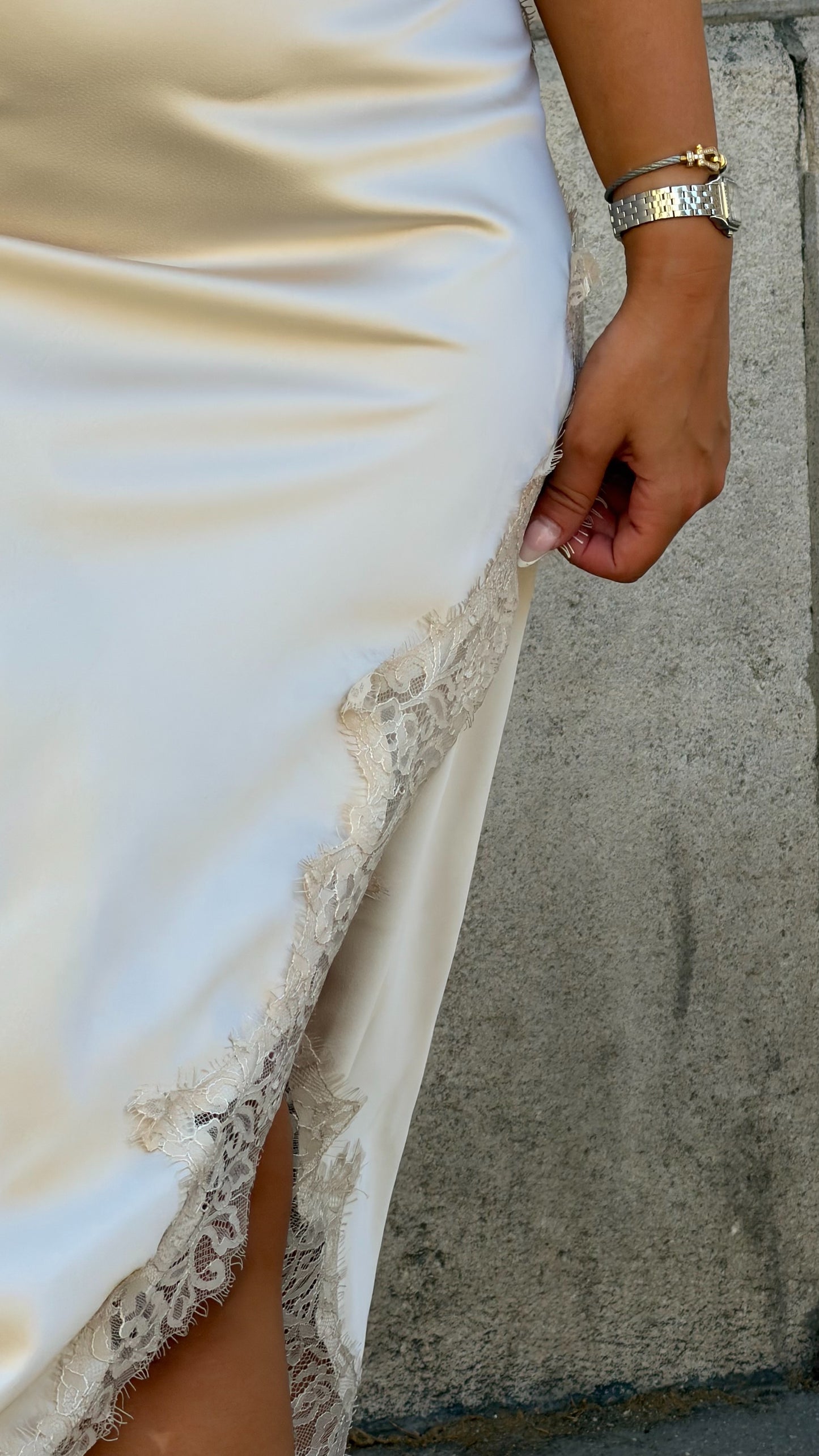 Robe satin à dentelle [Bleu]